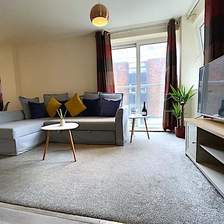 سوثامبتون Stylish Two Bed City Apartment With Secure Parking المظهر الخارجي الصورة