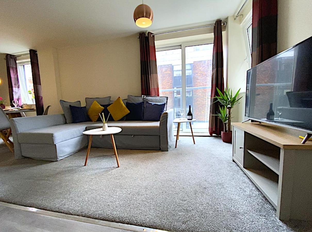 سوثامبتون Stylish Two Bed City Apartment With Secure Parking المظهر الخارجي الصورة